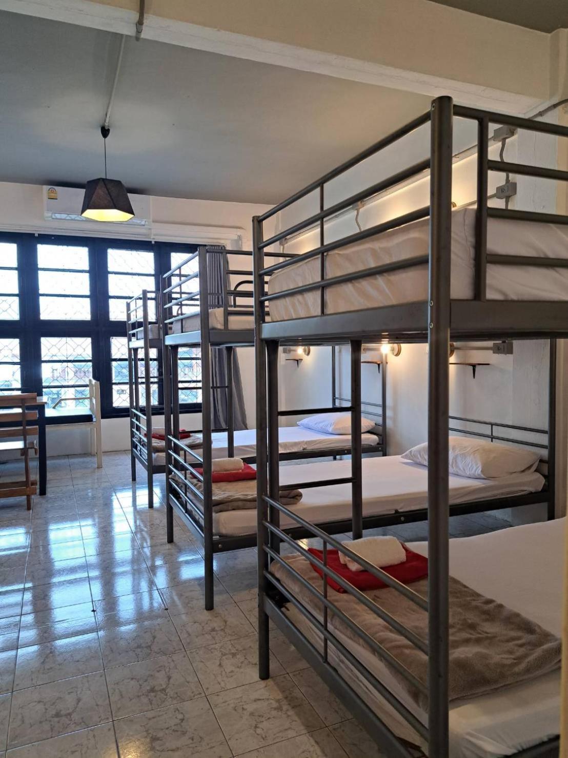 8 Sleeper Street Guesthouse Краби Экстерьер фото