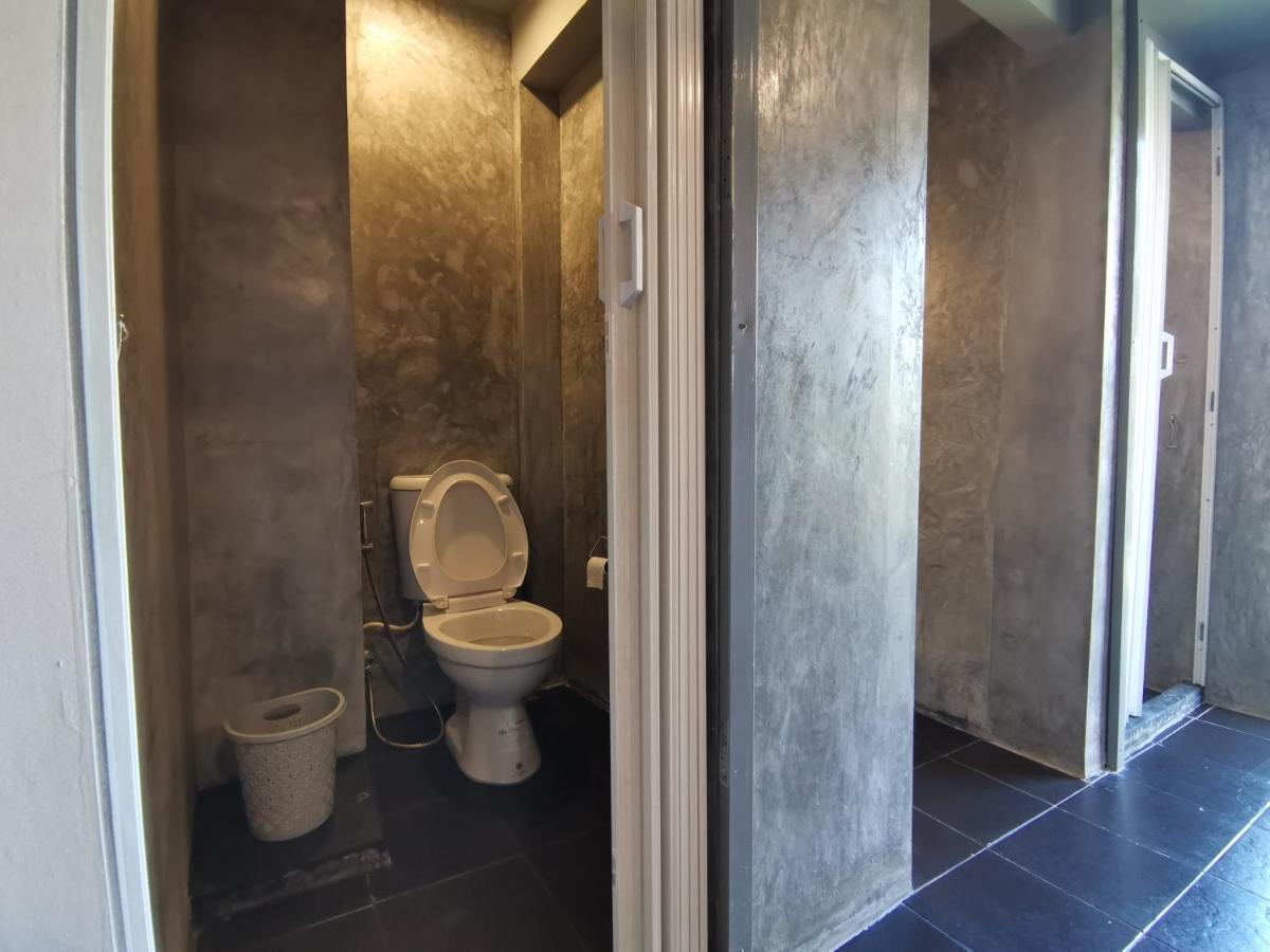 8 Sleeper Street Guesthouse Краби Экстерьер фото